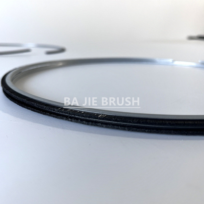 Circular Seal Brush