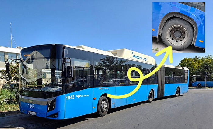 Bus Wheel Brush Skirt